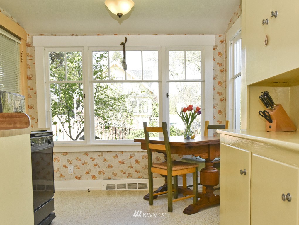 910 North 46th Street Seattle, WA 98103 - Photo 11 of 25