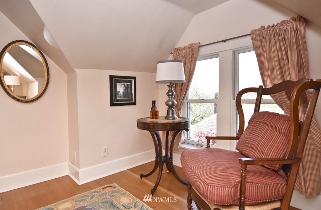 910 North 46th Street Seattle, WA 98103 - Photo 17 of 25