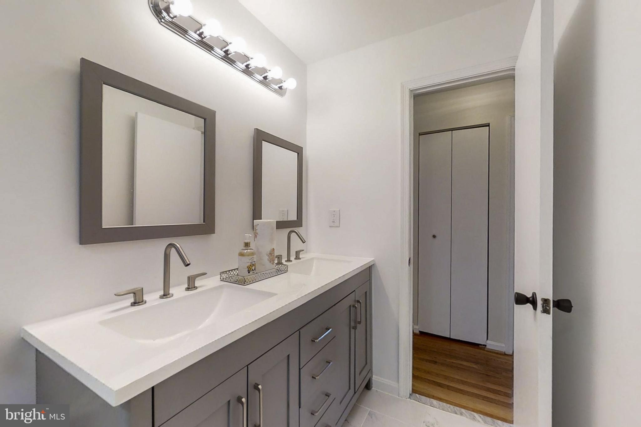15029 Joshua Tree Road North Potomac, MD 20878 - Photo 22 of 42 Gallery Image 22