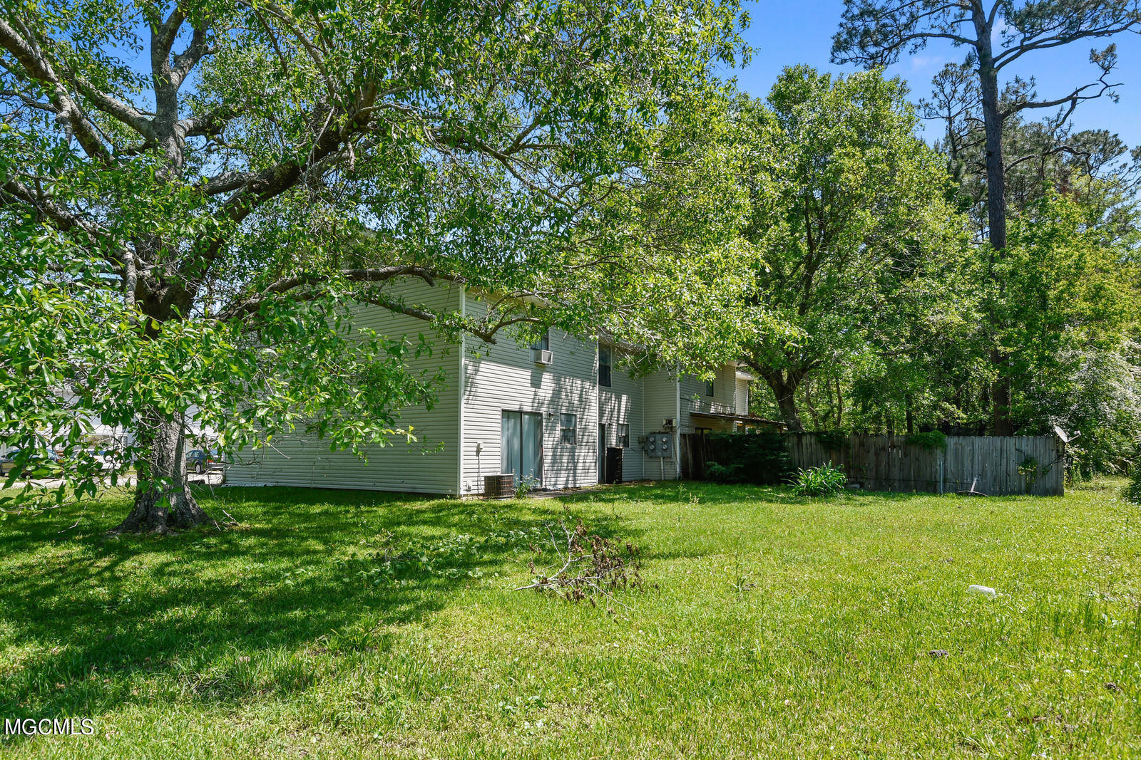 111 Via Don Ray Road Long Beach, MS 39560 - Photo 10 of 22 009_1600x1067_mls_1600x1067 (1)