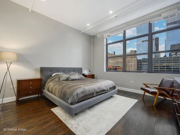 $765,000 | 360 West Illinois Street, Unit 10F, Chicago, IL 60654