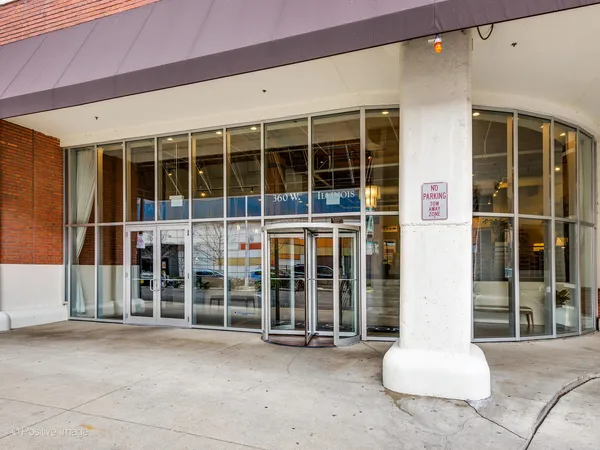$765,000 | 360 West Illinois Street, Unit 10F, Chicago, IL 60654