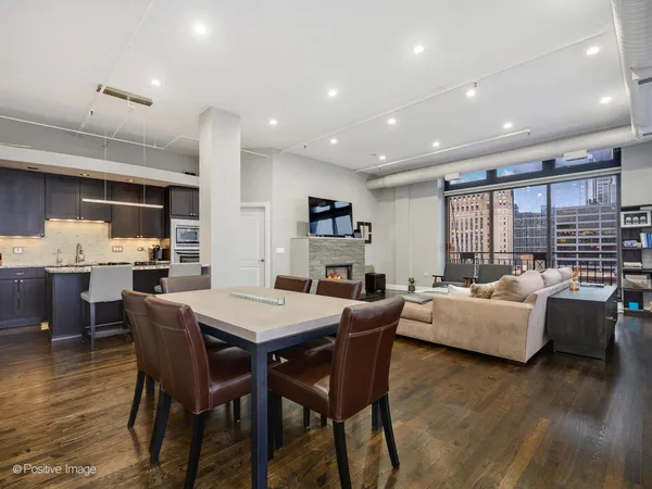 $765,000 | 360 West Illinois Street, Unit 10F, Chicago, IL 60654