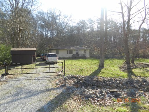2004 Bales Road Knoxville, TN 37914 - Photo 1 of 25 Primary Photo