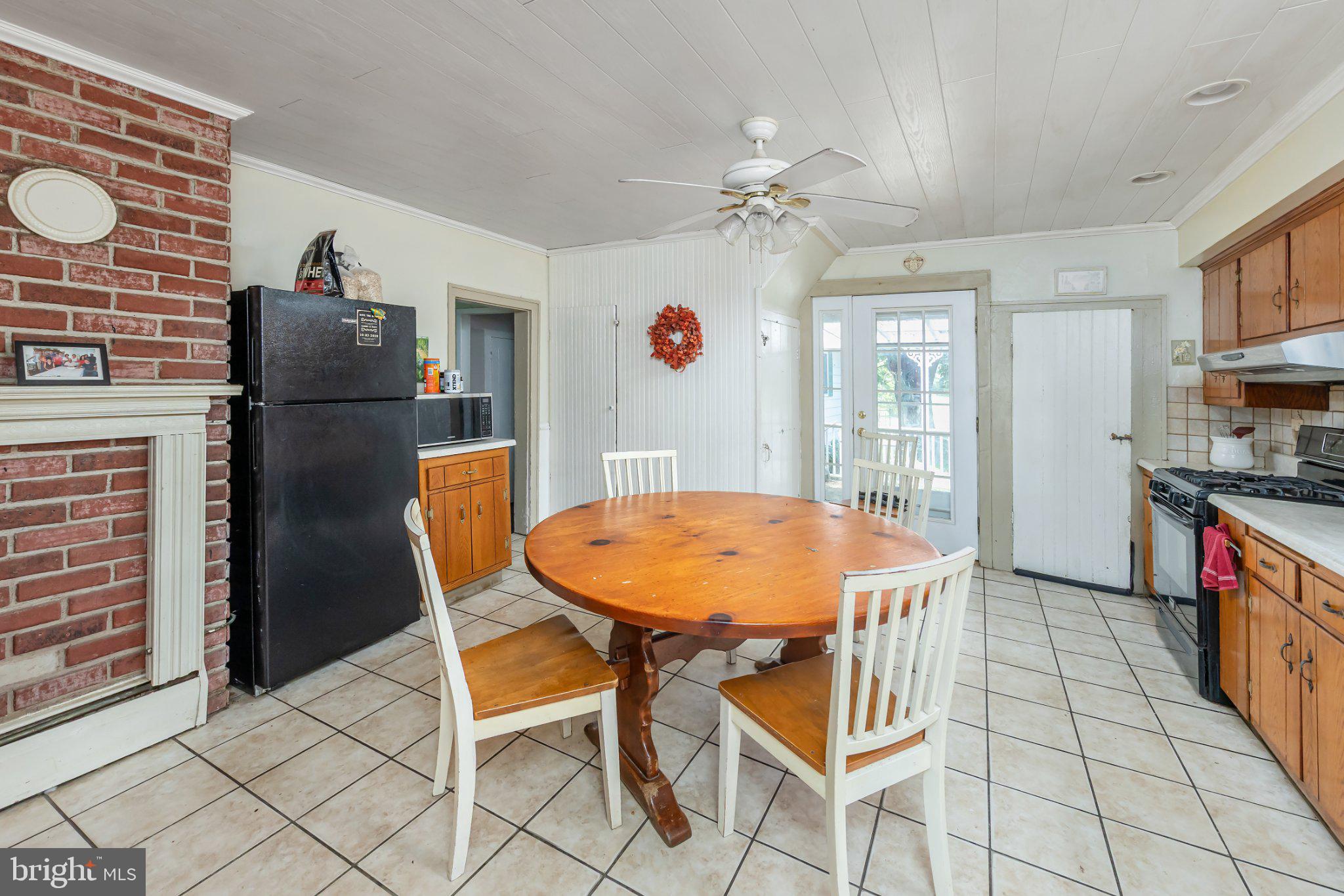 433 Lincoln Road Pilesgrove, NJ 08098 - Photo 7 of 41 Gallery Image 7