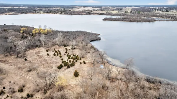 $1,600,000 | 12 Cement City Mi 49233, Cement City, MI 49233