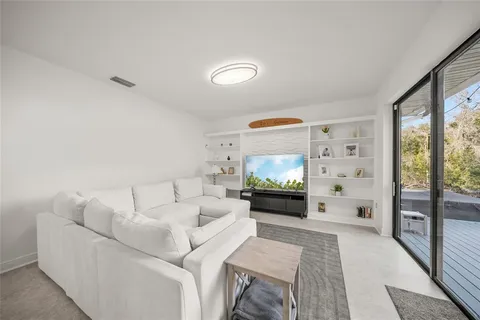 $740,000 | 4882 Greymoss Lane, Sarasota, FL 34233