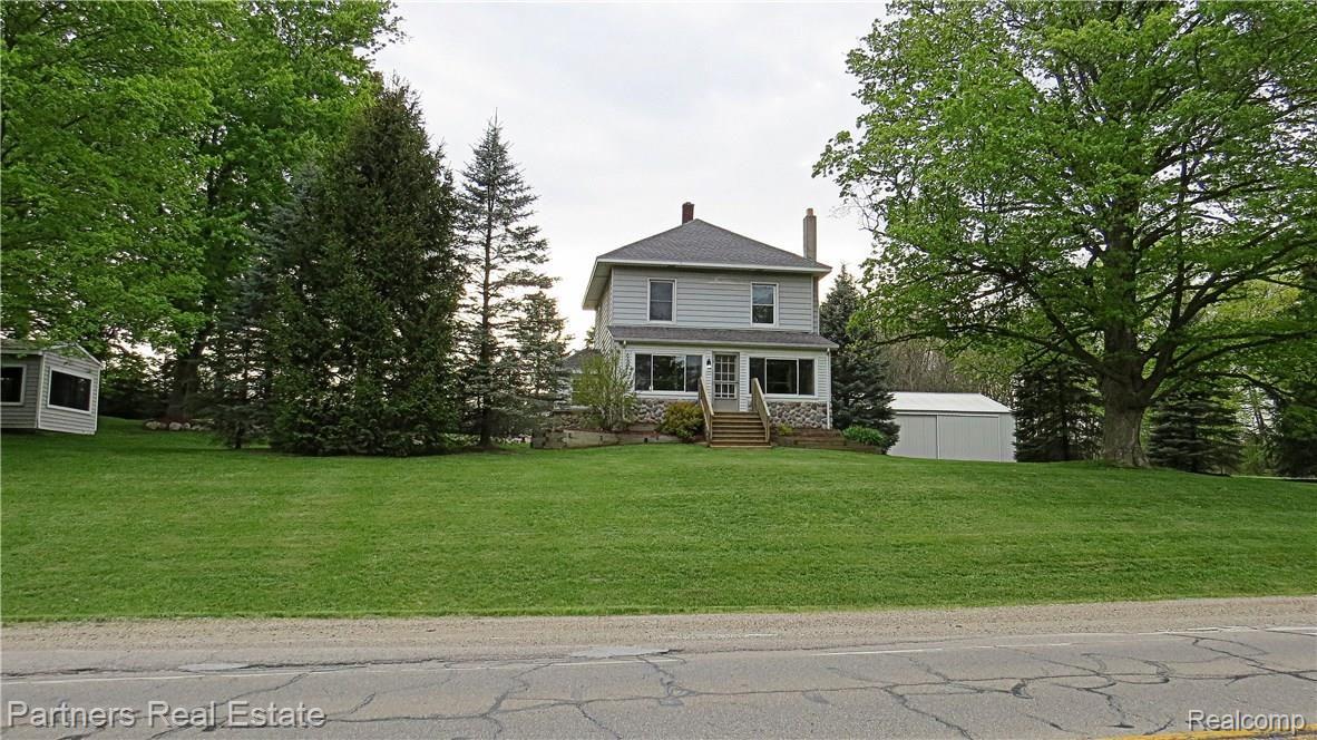 4524 Pinckney Road Howell, MI 48843 - Photo 51 of 58 4524 Pinckney Rd House on the Hill, front elevation.JPG