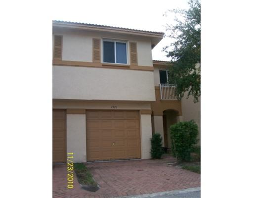 1971 Alamanda Way, Unit 68A Riviera Beach, FL 33404 - Photo 1 of 9 Primary Photo