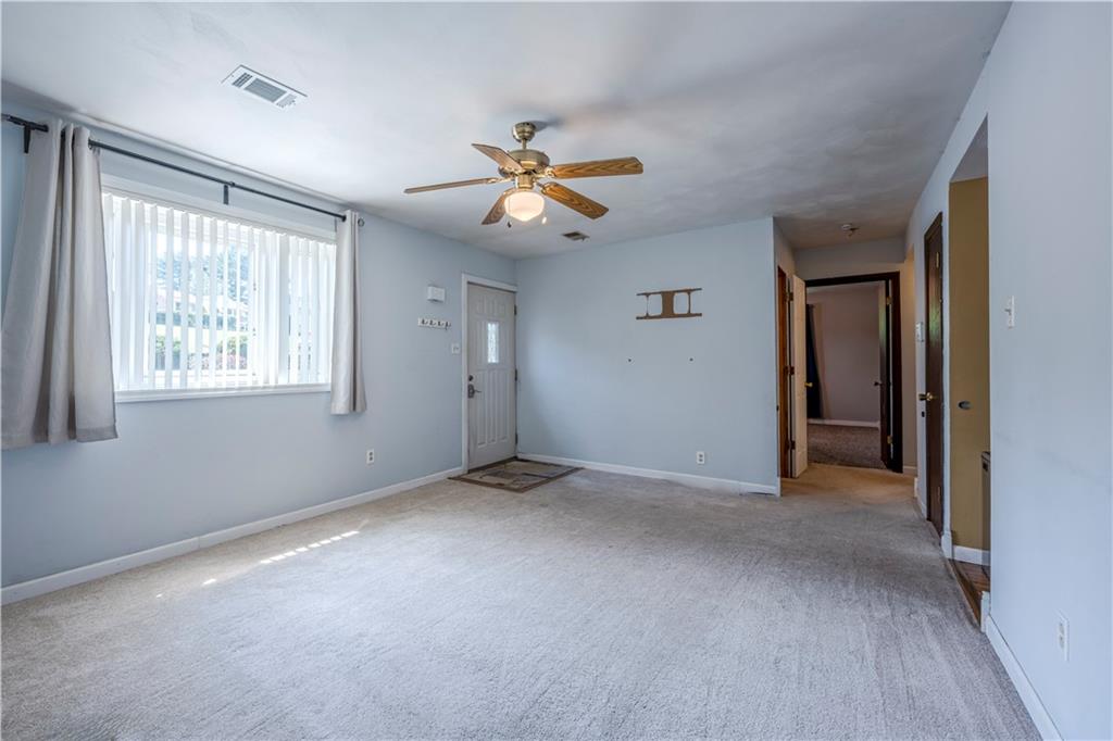 327 Beech Road Pittsburgh, PA 15239 - Photo 10 of 48