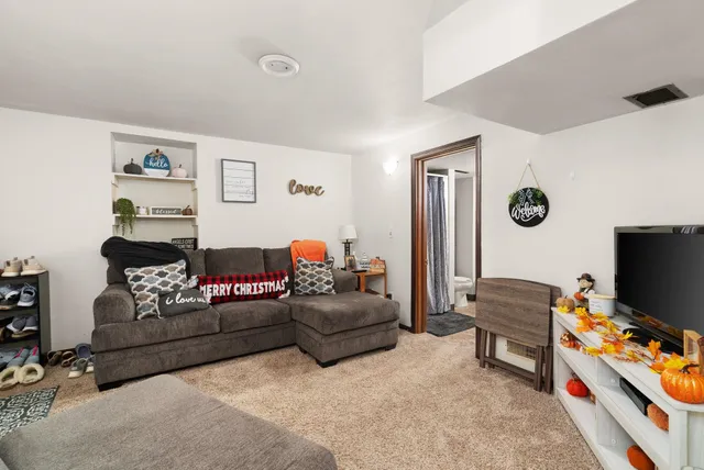 $409,900 | 318 Mandt Parkway, Stoughton, WI 53589