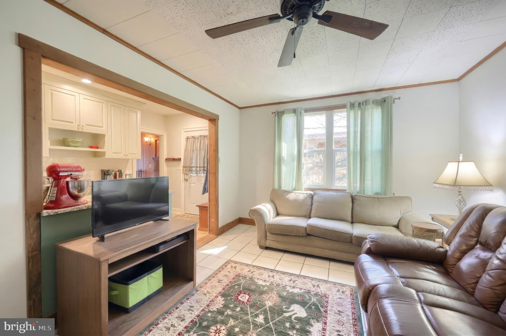 157 West Main Street Windsor, PA 17366 - Photo 13 of 35