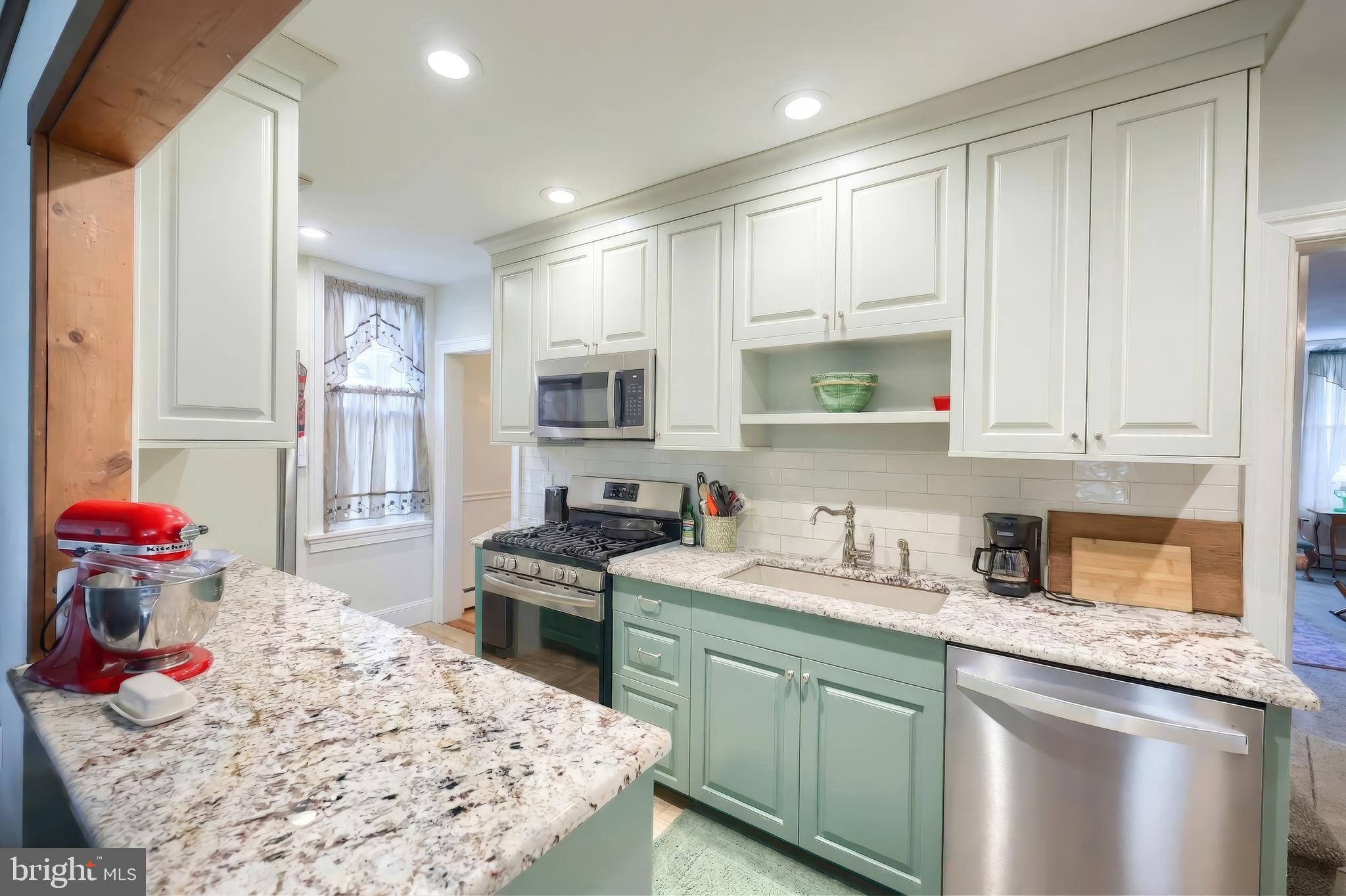 157 West Main Street Windsor, PA 17366 - Photo 16 of 35