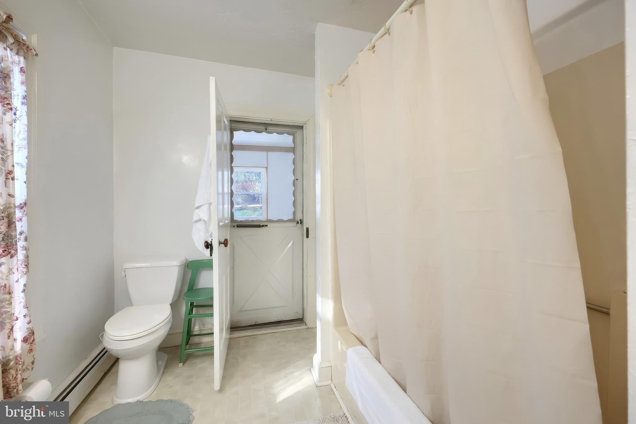 157 West Main Street Windsor, PA 17366 - Photo 18 of 35