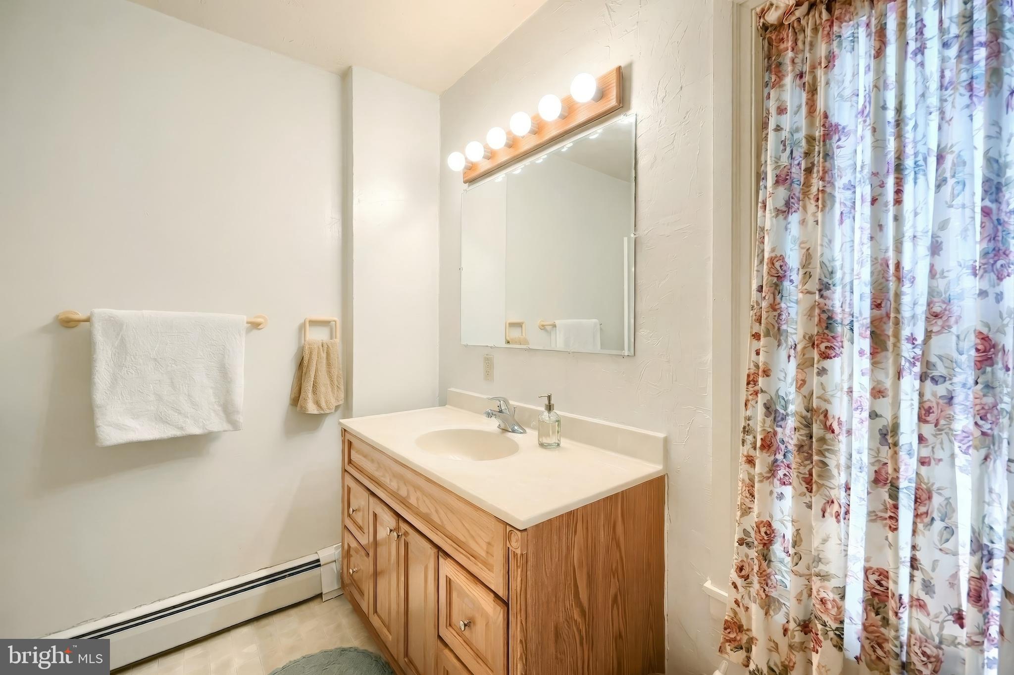 157 West Main Street Windsor, PA 17366 - Photo 19 of 35