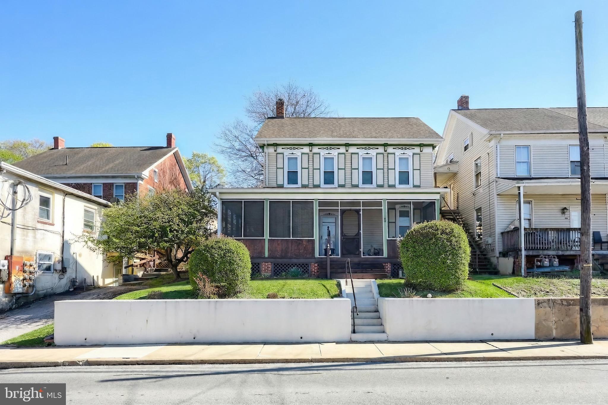 157 West Main Street Windsor, PA 17366 - Photo 2 of 35