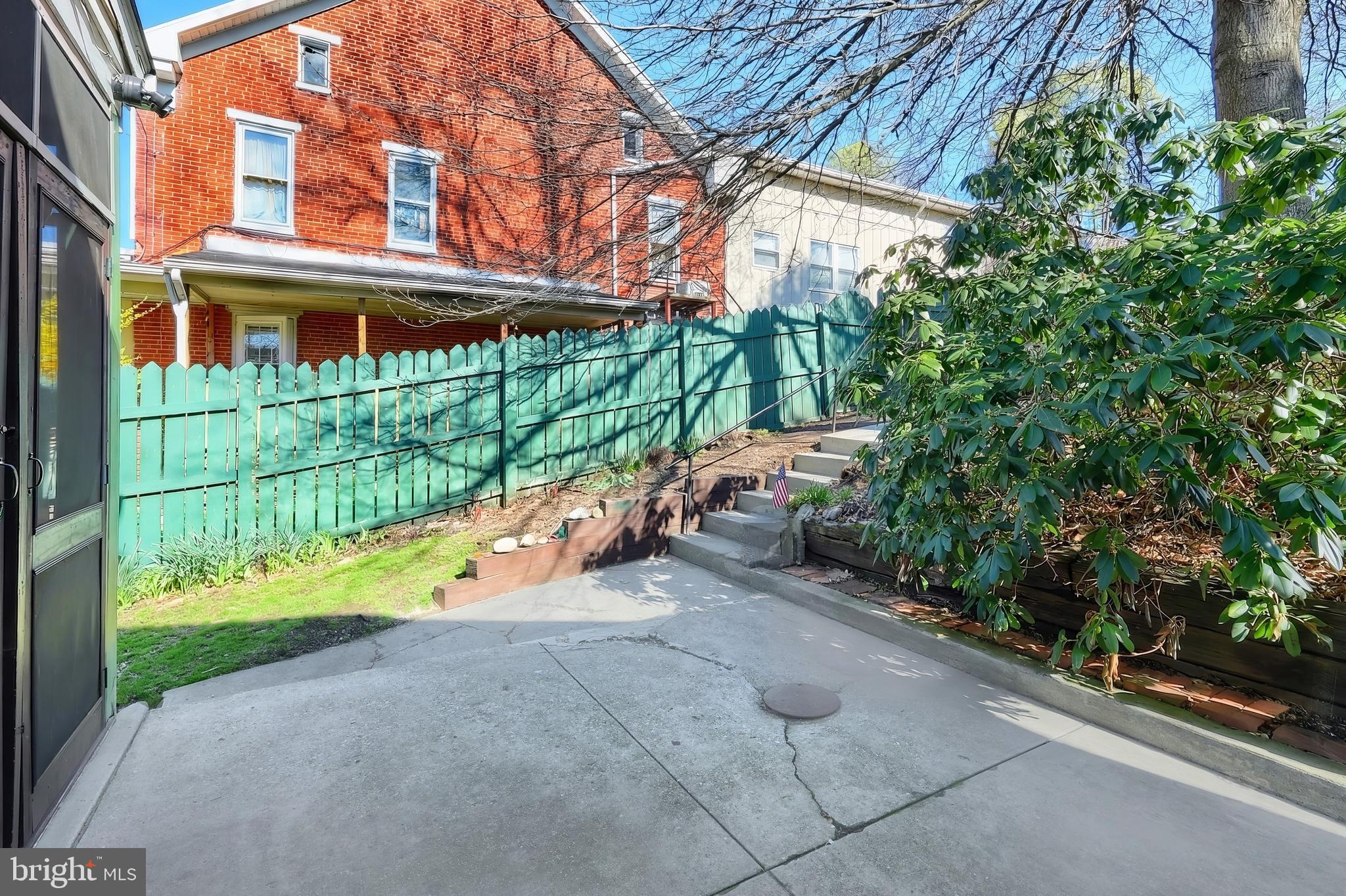 157 West Main Street Windsor, PA 17366 - Photo 28 of 35