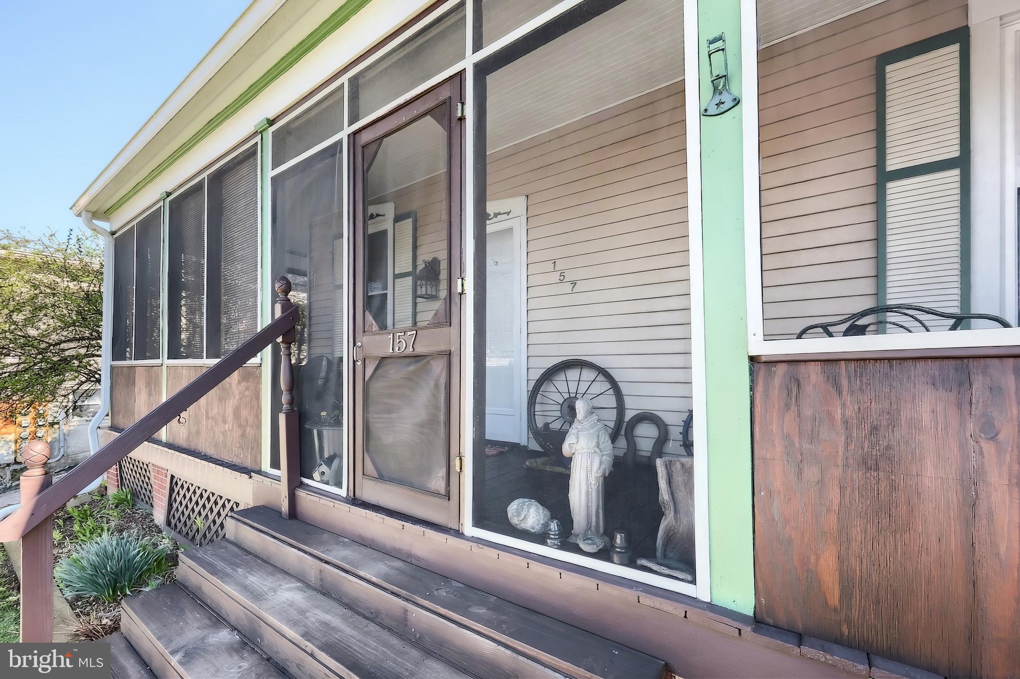 157 West Main Street Windsor, PA 17366 - Photo 4 of 35