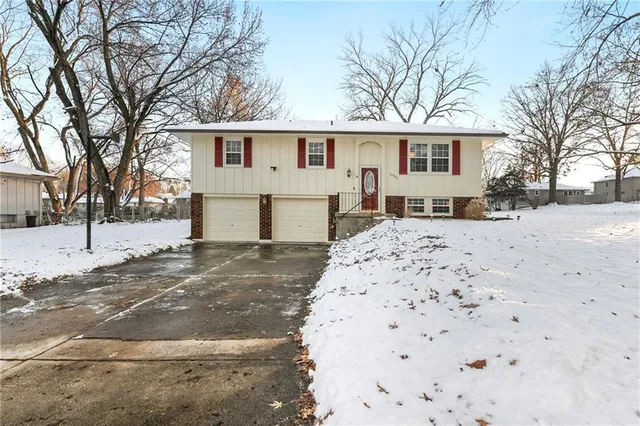 $245,000 | 16501 East 28th Place, Independence, MO 64055