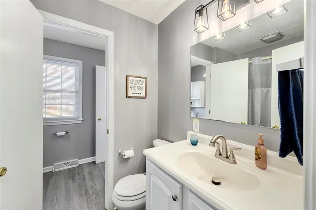 $245,000 | 16501 East 28th Place, Independence, MO 64055