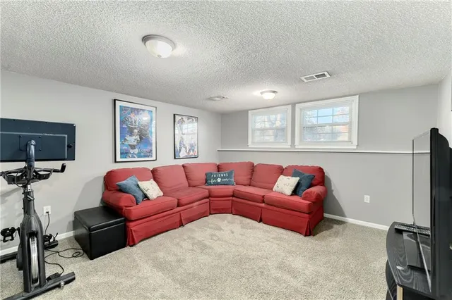 $245,000 | 16501 East 28th Place, Independence, MO 64055