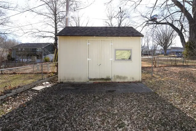 $245,000 | 16501 East 28th Place, Independence, MO 64055