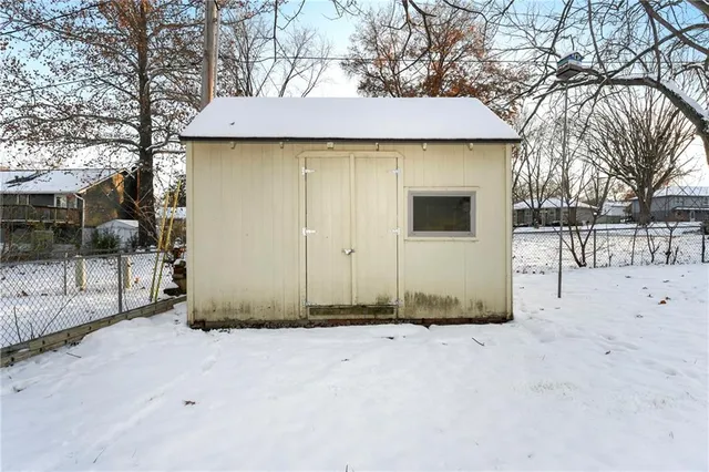 $245,000 | 16501 East 28th Place, Independence, MO 64055