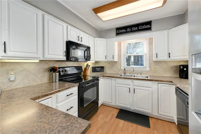 $245,000 | 16501 East 28th Place, Independence, MO 64055