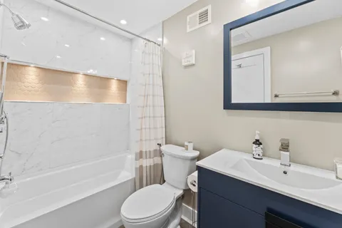 $844,000 | 335 Virginia Avenue, Unit 2, Jersey City, NJ 07304