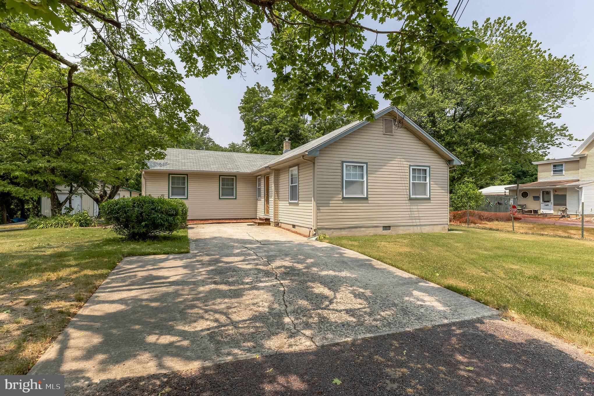 522 Fairview Road Glassboro, NJ 08028 - Photo 3 of 47