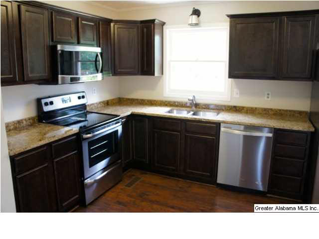 1305 Cape Road Anniston, AL 36207 - Photo 7 of 23