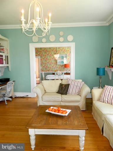 1101 Frederick Road Catonsville, MD 21228 - Photo 12 of 30 Living Room