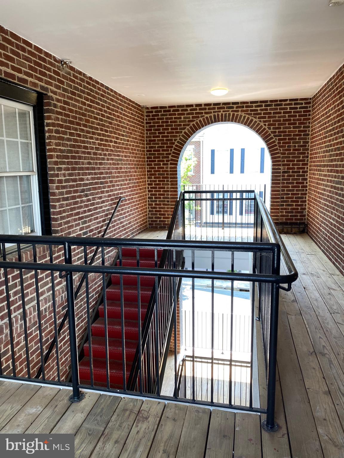 352 Main Street, Unit 3 Gaithersburg, MD 20878 - Photo 7 of 17 Arched views