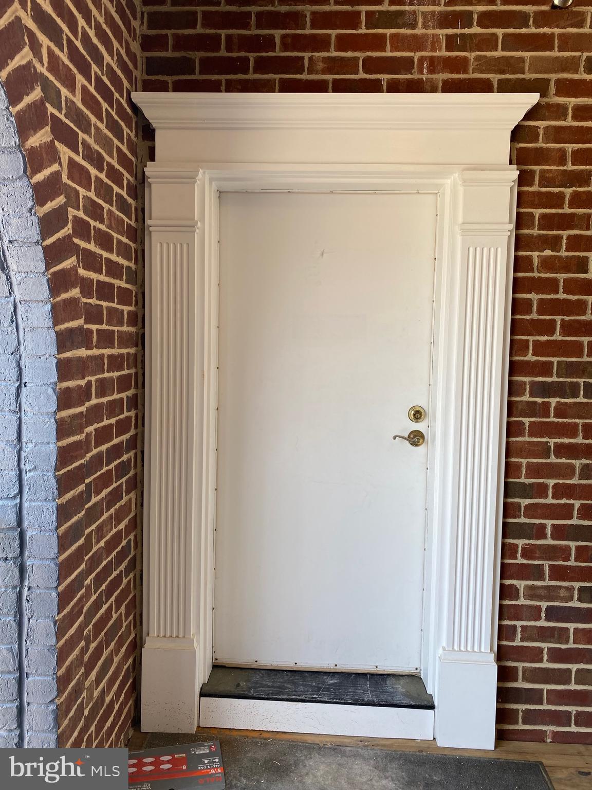 352 Main Street, Unit 3 Gaithersburg, MD 20878 - Photo 8 of 17 Entry to Unit #
