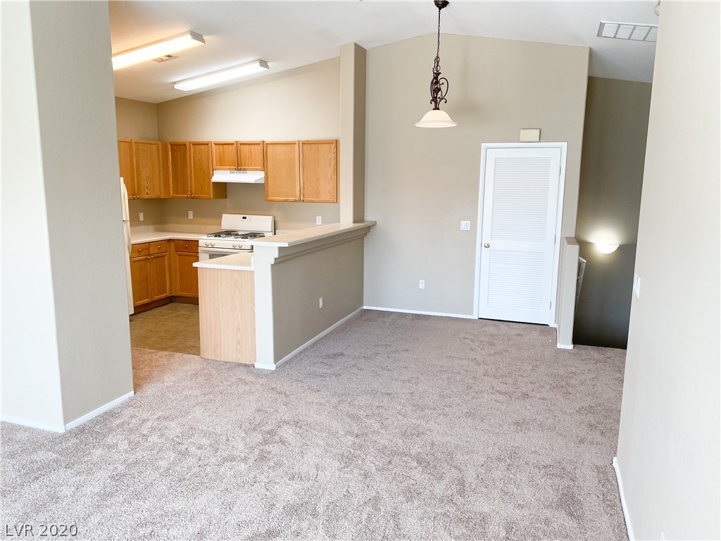 8824 Roping Rodeo Avenue, Unit 101 Las Vegas, NV 89178 - Photo 5 of 17