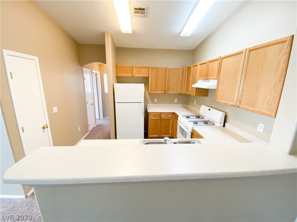 8824 Roping Rodeo Avenue, Unit 101 Las Vegas, NV 89178 - Photo 8 of 17