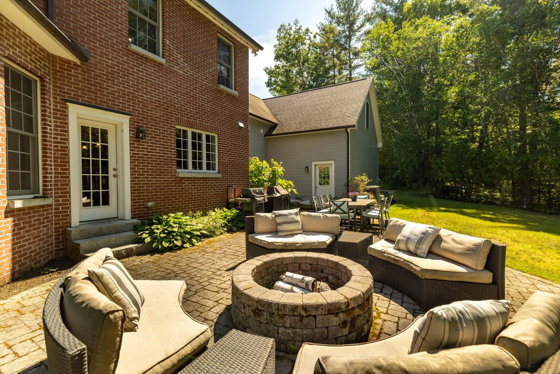 442 Old Garrison Road Dover, NH 03820 - Photo 11 of 40