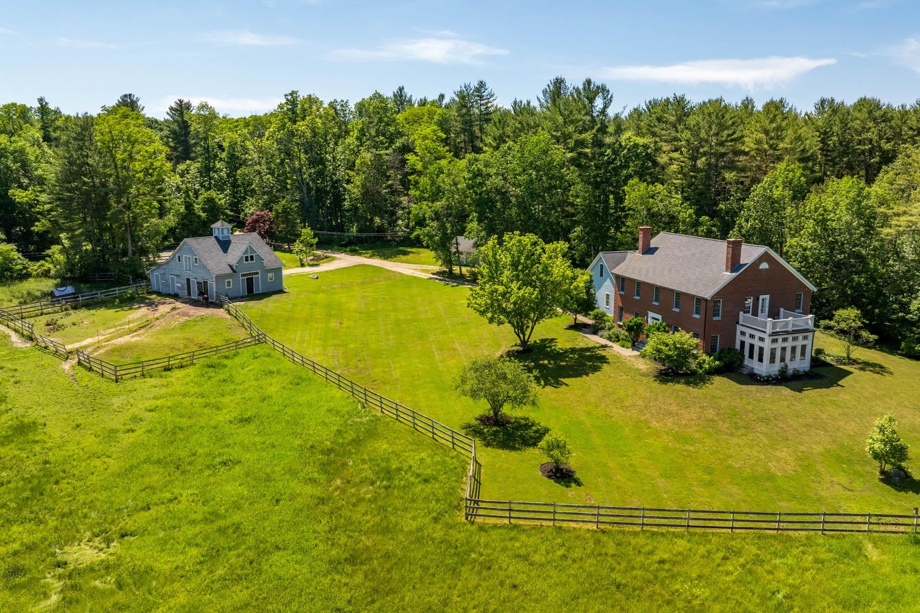 442 Old Garrison Road Dover, NH 03820 - Photo 2 of 40