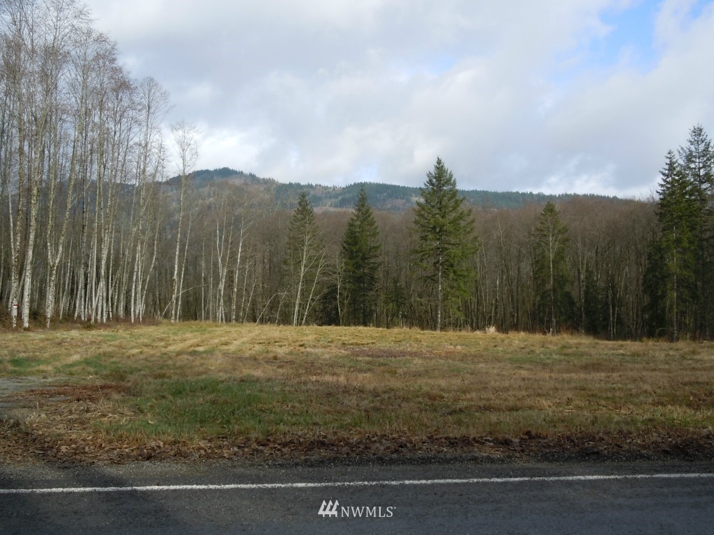 339 Lake Samish Road Bellingham, WA 98229 - Photo 2 of 4 Gallery Image 2