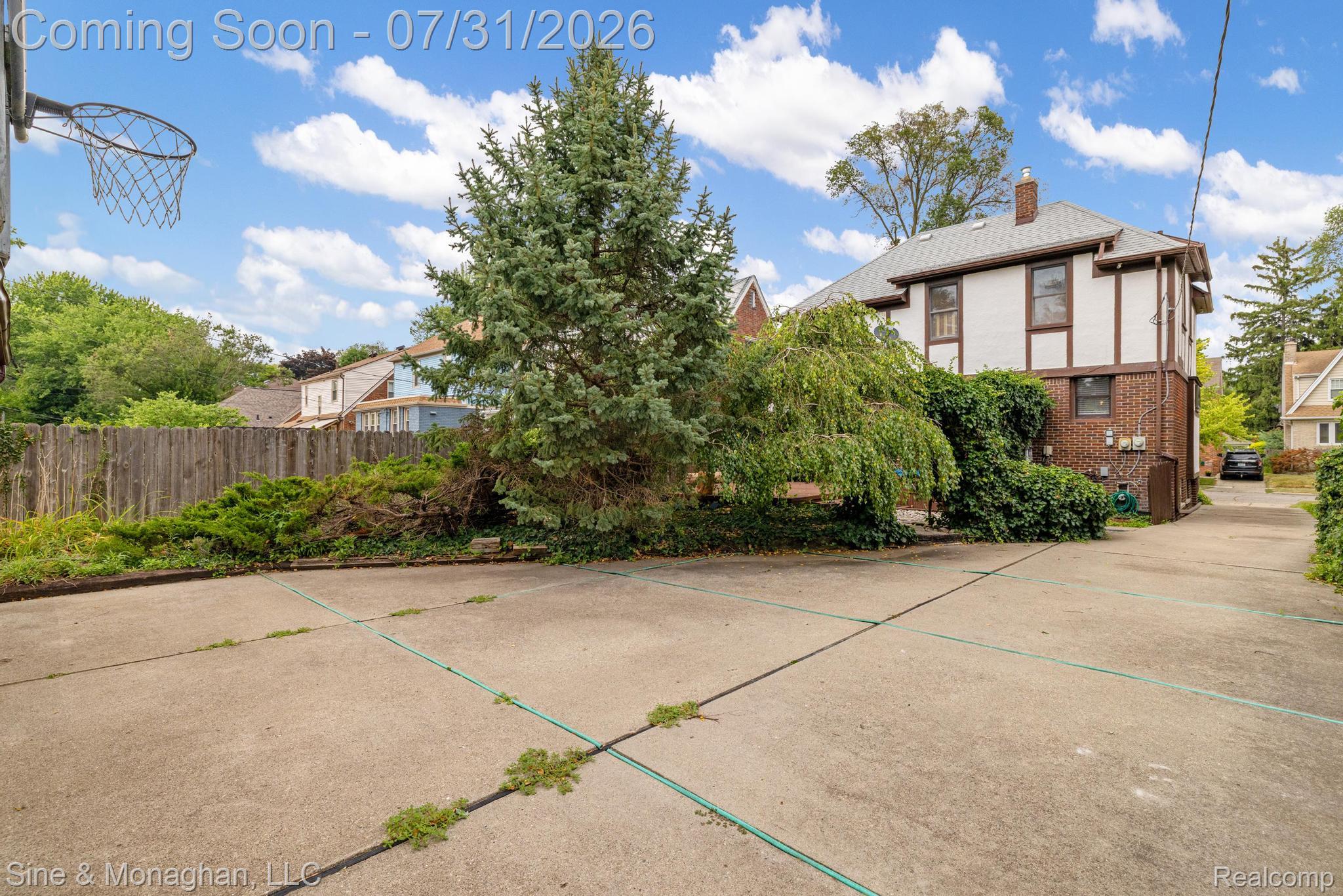 417 Cloverly Road Grosse Pointe, MI 48236 - Photo 51 of 70 417 Cloverly Rd-60.jpg