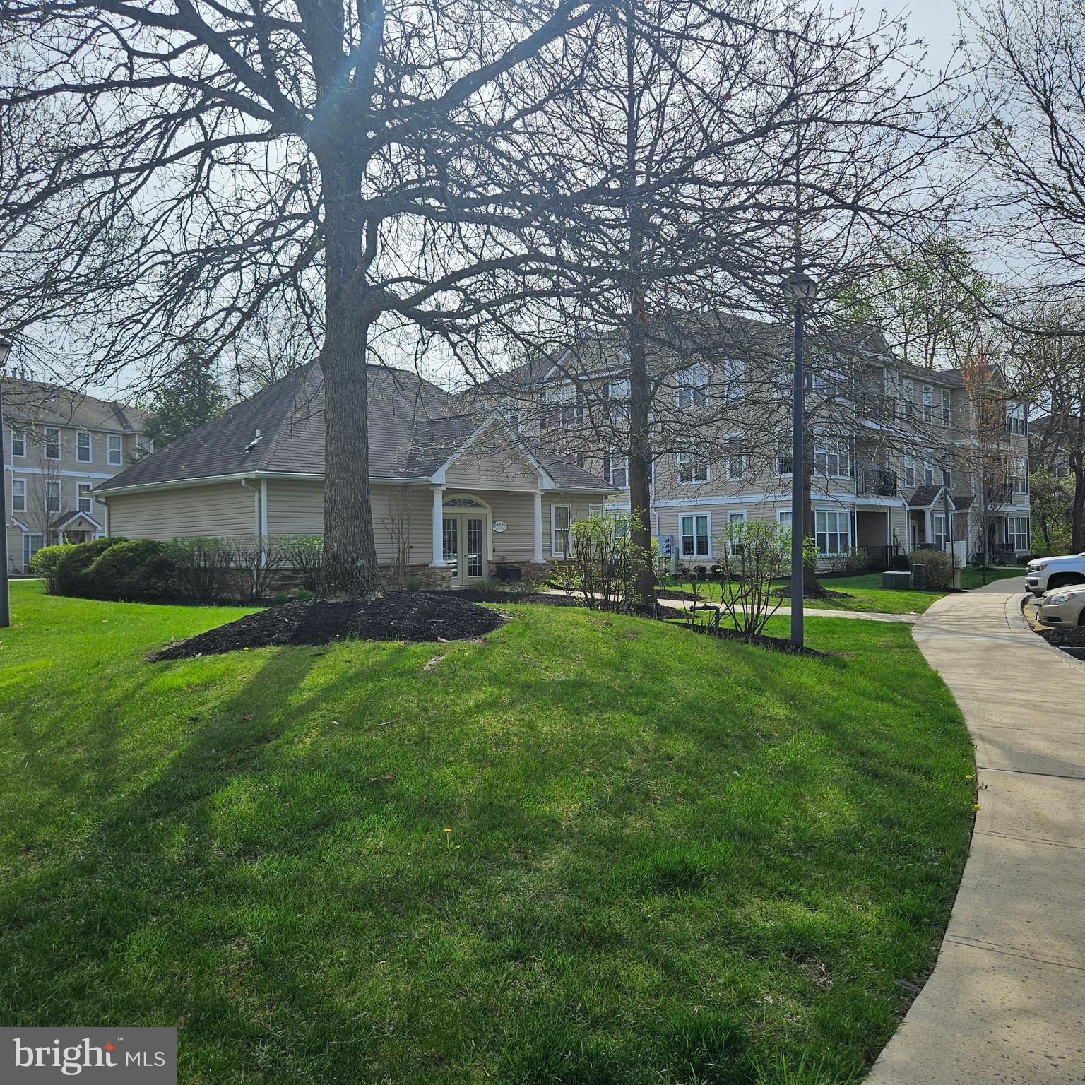 74 Kyle Way Trenton, NJ 08628 - Photo 3 of 31 Building 7