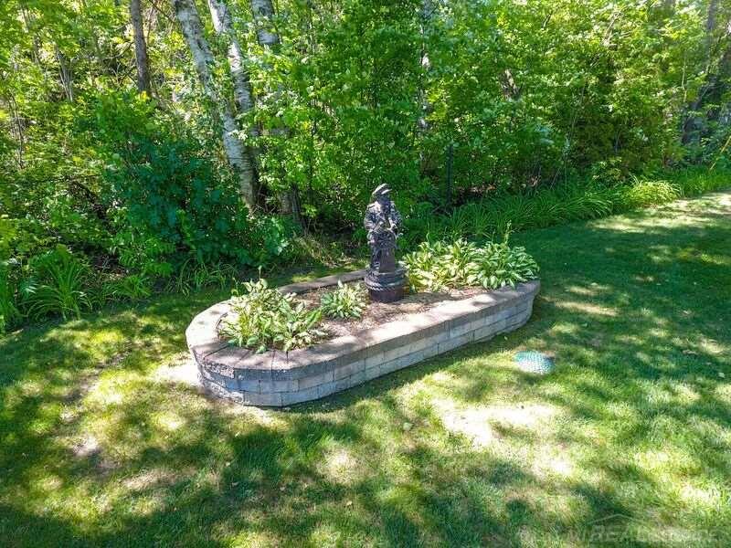 1865 South Lakeshore Road Carsonville, MI 48419 - Photo 45 of 50 One of many statues