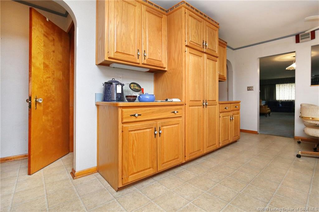 217 Spickert Knob Road New Albany, IN 47150 - Photo 12 of 52 Gallery Image 12