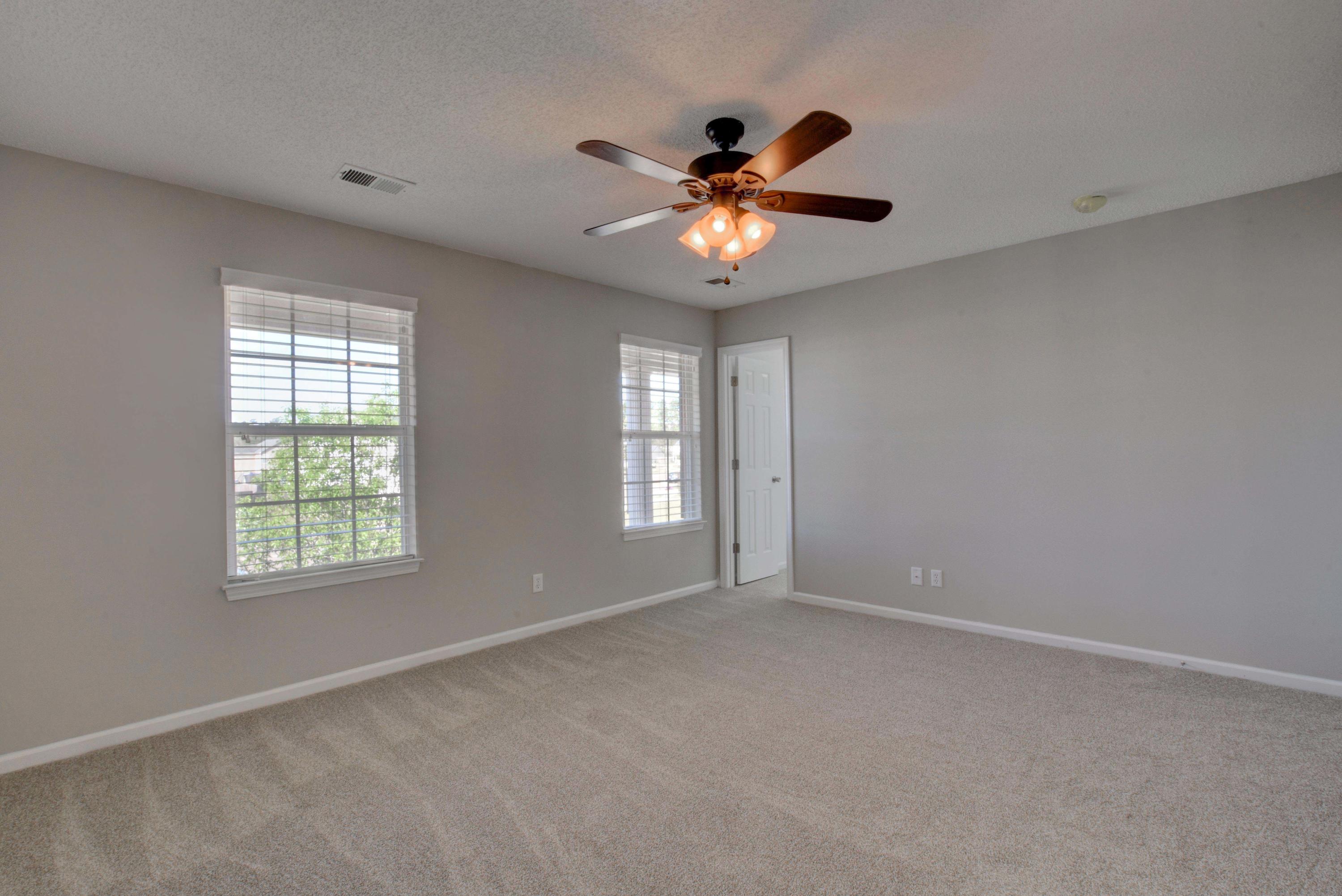 283 Dunning Road Summerville, SC 29486 - Photo 12 of 36 1-16