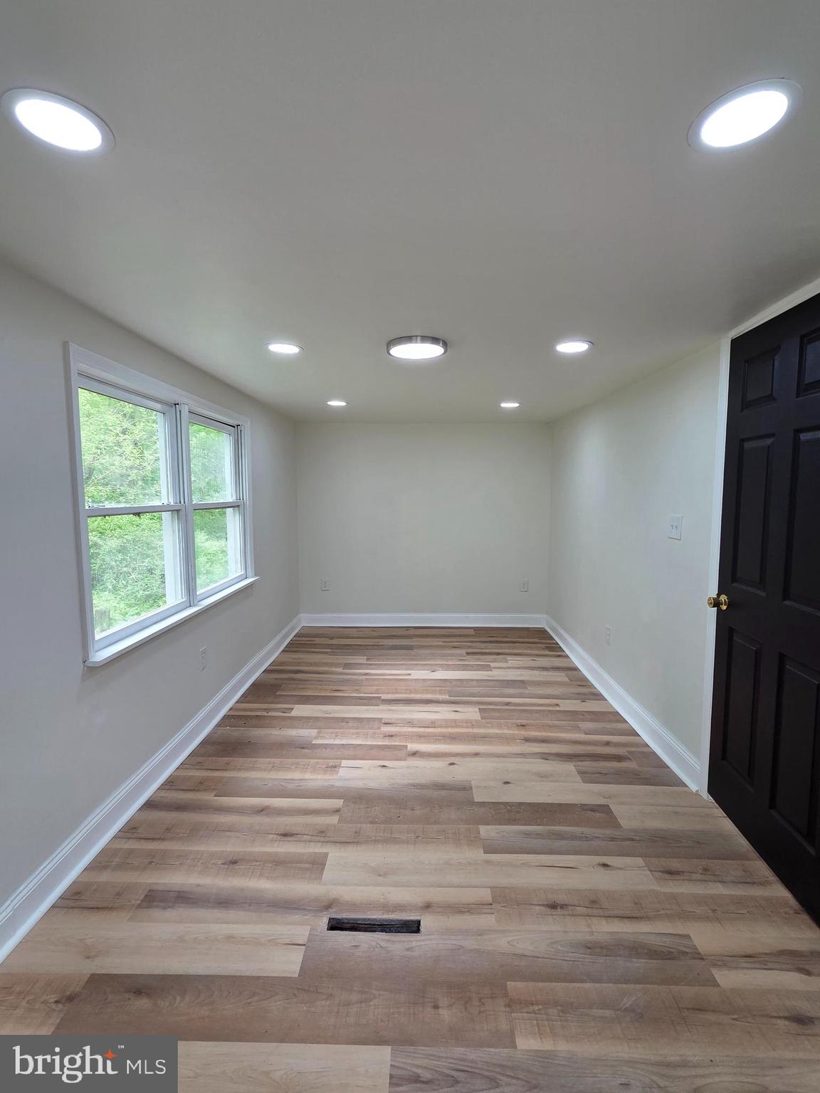 588 Blandon Road Fleetwood, PA 19522 - Photo 13 of 24