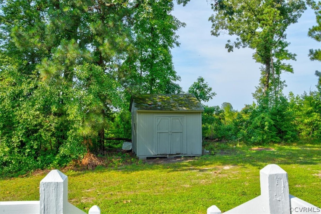 18054 Cabin Point Road Carson, VA 23830 - Photo 31 of 44