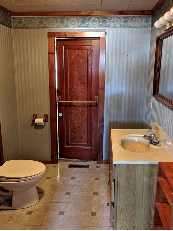 13 Maple Street Hardwick, MA 01031 - Photo 21 of 40 Gallery Image 21