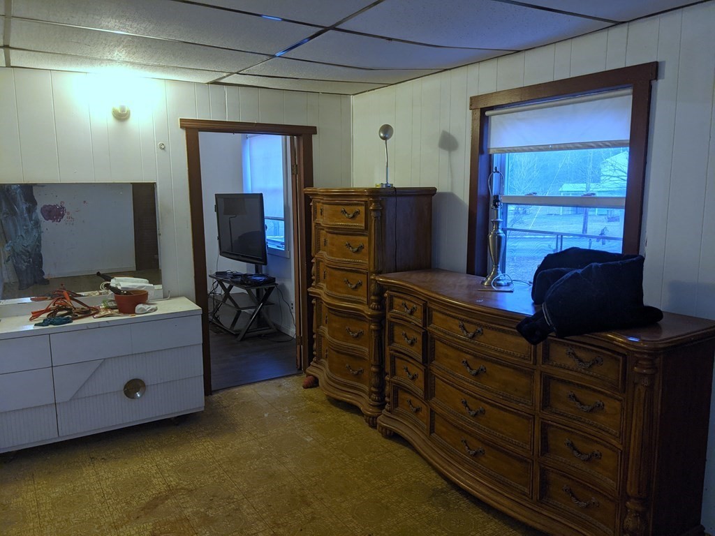 13 Maple Street Hardwick, MA 01031 - Photo 7 of 40 Gallery Image 7