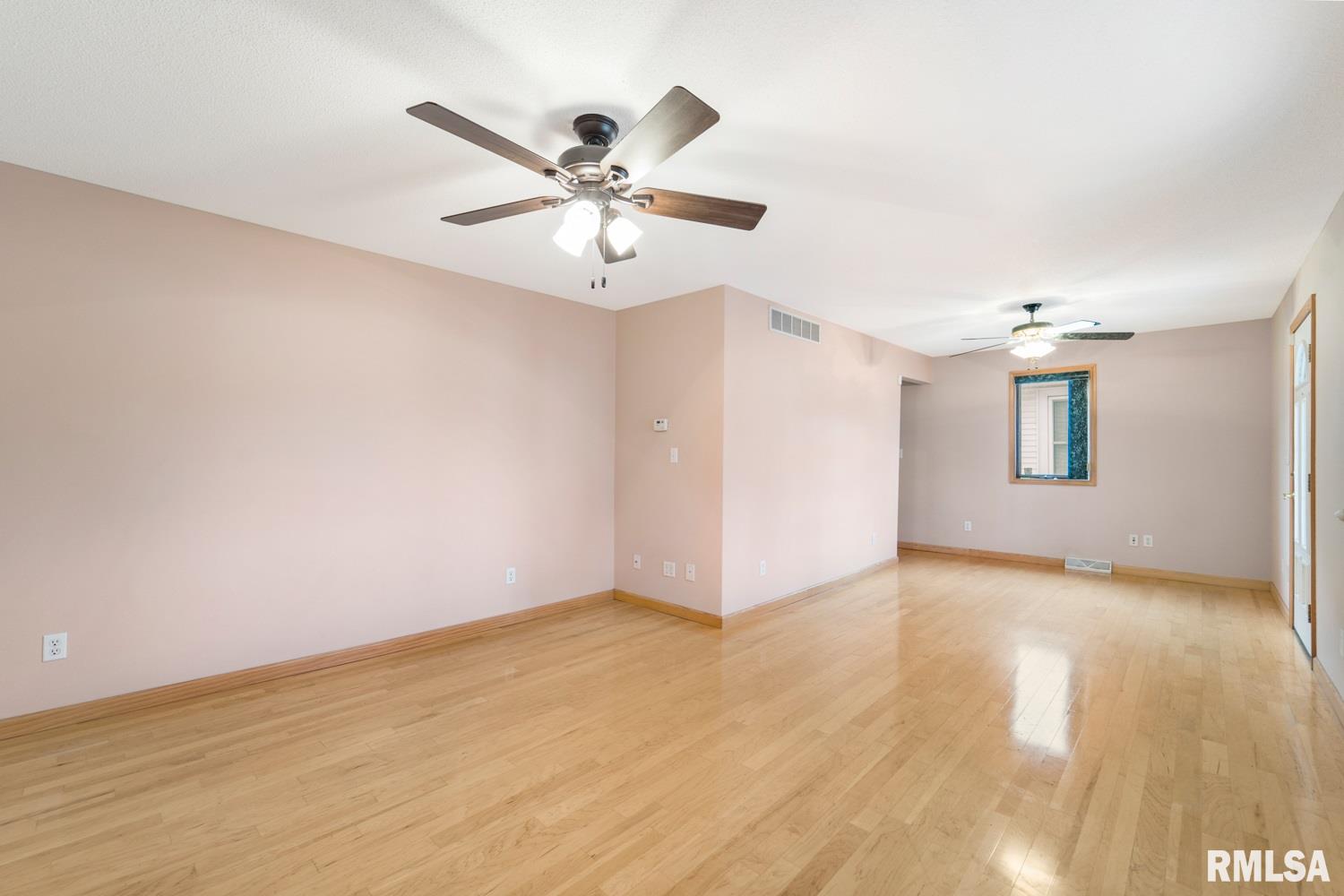 2024 North 16th Street Springfield, IL 62702 - Photo 8 of 36