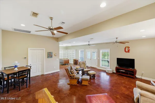 $299,900 | 1333 Scr 51, Mount Olive, MS 39119